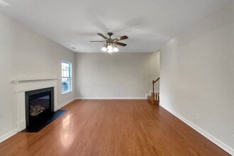 1301 Mountain Laurel Ct in Matthews, NC - Building Photo - Building Photo