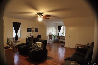 135 E Olive St in Long Beach, NY - Building Photo - Building Photo