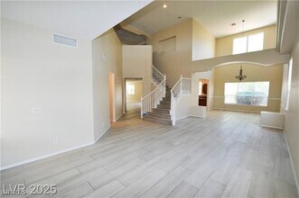 5808 Amber Station Ave in Las Vegas, NV - Building Photo - Building Photo