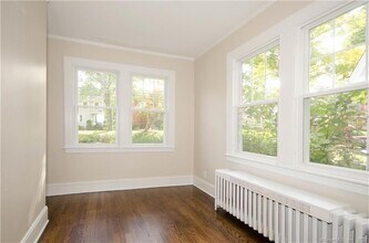 181 Auburn Rd in West Hartford, CT - Building Photo - Building Photo