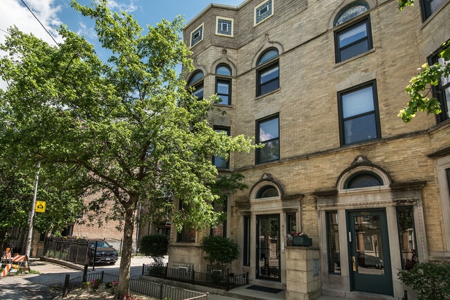 property at 911 N Campbell Ave
