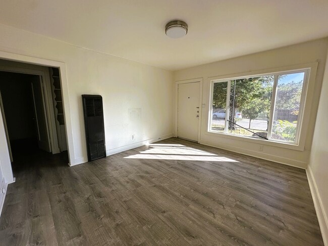 4700 65th St in Sacramento, CA - Building Photo - Building Photo