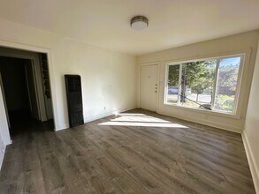 4700 65th St in Sacramento, CA - Building Photo - Building Photo