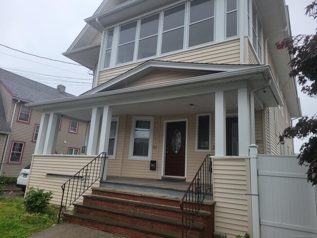201 Bronx Ave in Bridgeport, CT - Building Photo - Building Photo