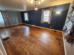308 Hickory Hill Dr in Terre Haute, IN - Building Photo - Building Photo