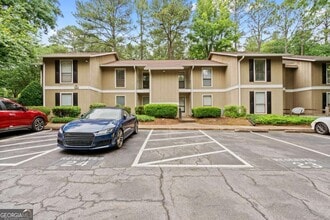 5137 Roswell Rd NE in Atlanta, GA - Building Photo - Building Photo