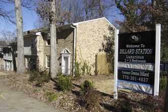 1895 Mercer Ave in College Park, GA - Building Photo - Building Photo