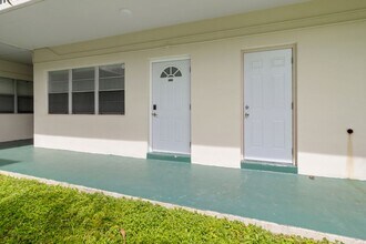 1450 Atlantic Shores Blvd in Hallandale Beach, FL - Foto de edificio - Building Photo