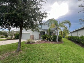 608 Champion Ridge Dr in Daytona Beach, FL - Building Photo - Building Photo
