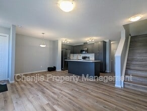 980 Stillwater Blvd NW in Edmonton, AB - Building Photo - Building Photo