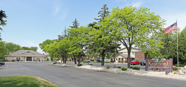 COURTYARD APARTMENTS photo'