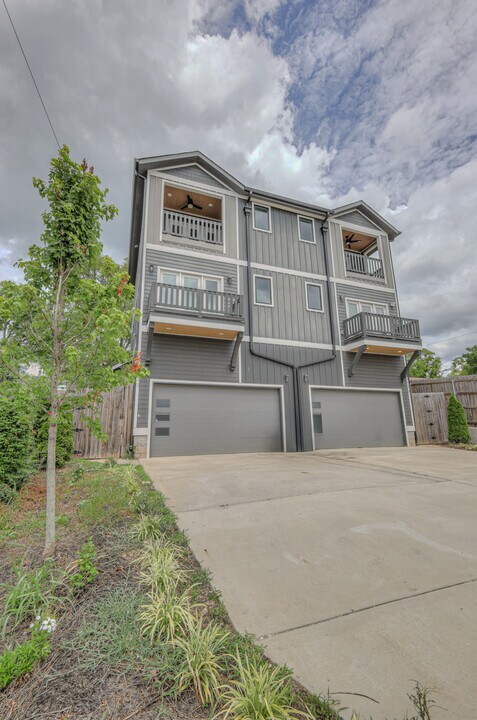 2137 Buena Vista Pike in Nashville, TN - Building Photo