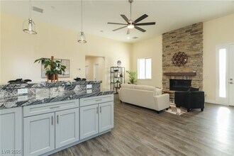 1409 Denver St in Boulder City, NV - Foto de edificio - Building Photo