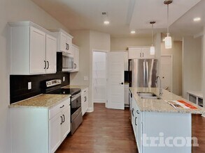 124 Lucerne Ln in Clarksville, TN - Building Photo - Building Photo