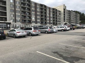 Chapel Hill East Condominiums in Framingham, MA - Building Photo - Building Photo