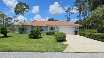 40 Wendy Ln in Palm Coast, FL - Building Photo