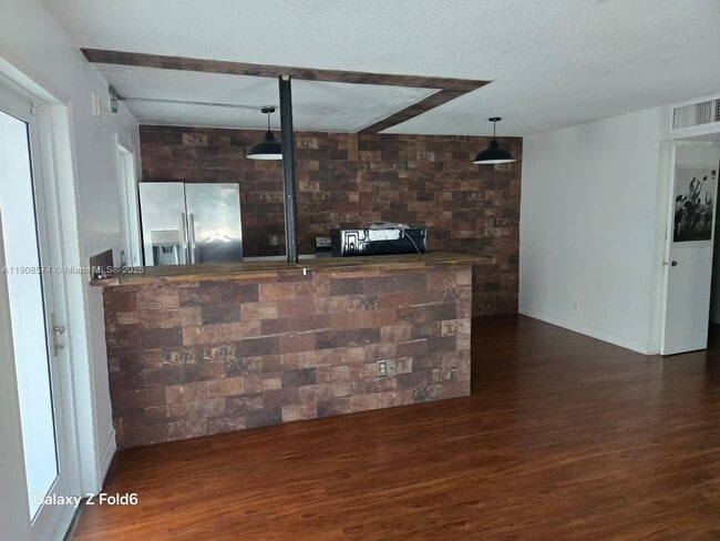 1715 Wiley St in Hollywood, FL - Building Photo - Building Photo