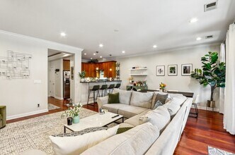 1411 W Chicago Ave in Chicago, IL - Building Photo - Building Photo