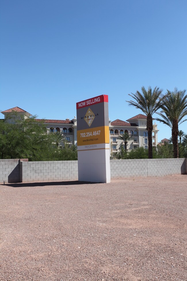 Mira Villa at Summerlin in Las Vegas, NV - Foto de edificio - Building Photo
