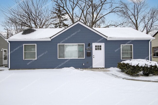 26294 Woodmont St in Roseville, MI - Building Photo - Building Photo