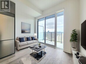 5 Defries St in Toronto, ON - Building Photo - Building Photo