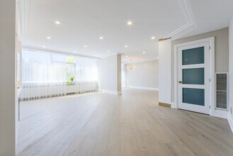 500-500 Avenue Rd in Toronto, ON - Building Photo - Building Photo