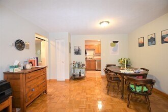 33 Cogswell Ave, Unit 8 in Cambridge, MA - Building Photo - Building Photo