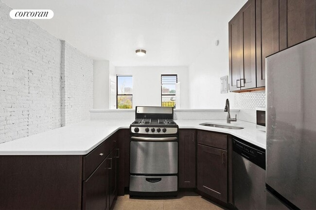 1270 Amsterdam Ave in New York, NY - Foto de edificio - Building Photo