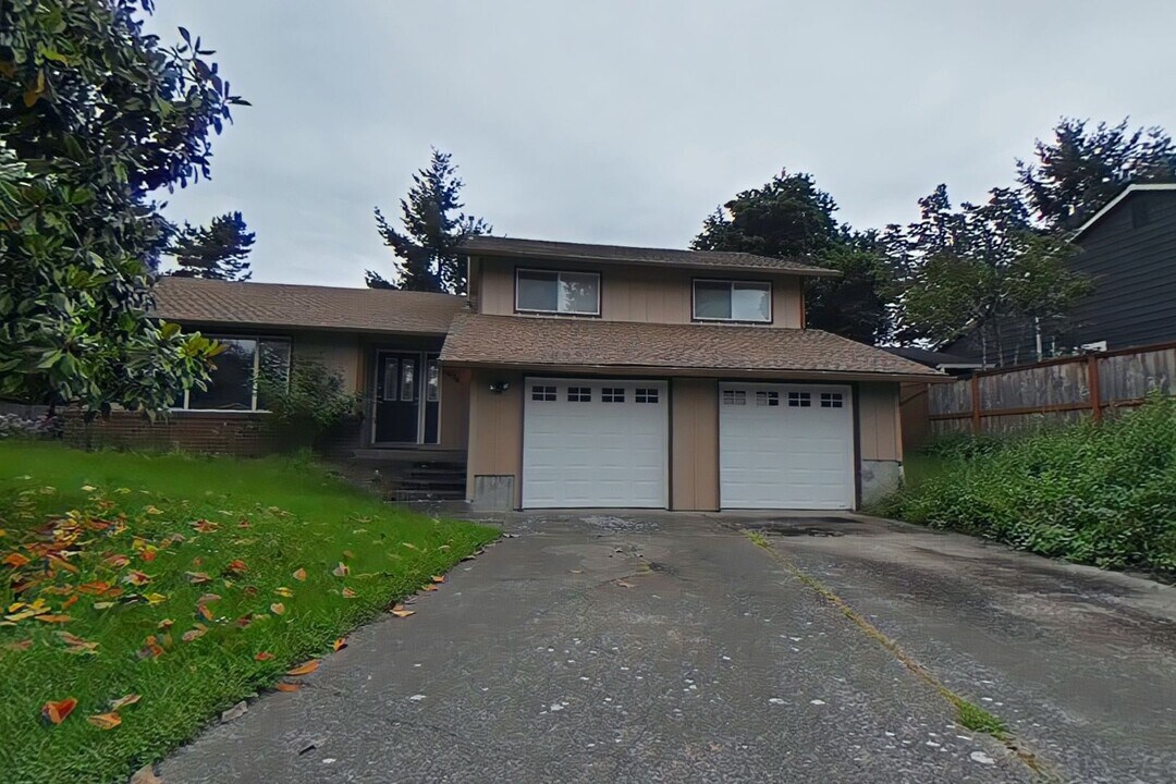 1634 SW Knollbrook Pl in Corvallis, OR - Building Photo