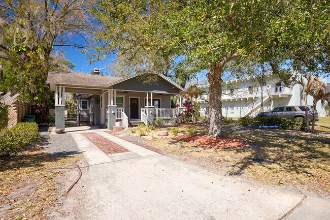 6008 N Highland Ave in Tampa, FL - Building Photo - Building Photo