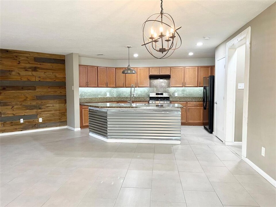 18722 White Barnwood Ct in Cypress, TX - Foto de edificio