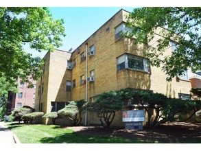 Clark Street in Champaign, IL - Building Photo - Building Photo