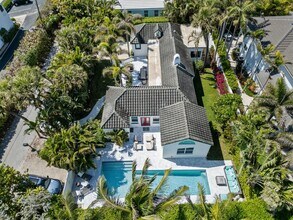 111 Dolphin Bend Rd in Boynton Beach, FL - Building Photo - Building Photo