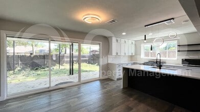 1520 Armstrong Dr in Plano, TX - Building Photo - Building Photo