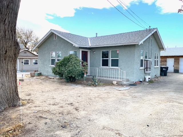 43523 7th St E in Lancaster, CA - Building Photo