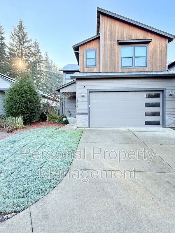 property at 15601 NE 107th St