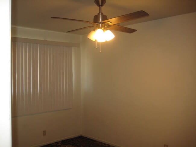 467 S Downey Rd in Los Angeles, CA - Building Photo - Building Photo