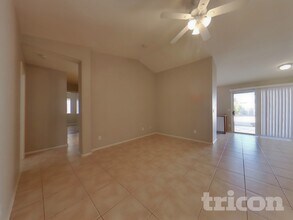 3628 W Firehawk Dr in Glendale, AZ - Building Photo - Building Photo