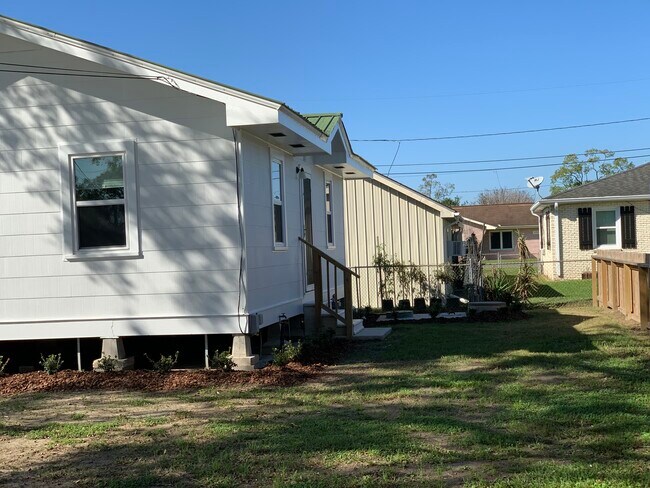 204 N Carol St in Lockport, LA - Building Photo - Building Photo