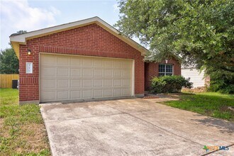 396 Old W Trail in Buda, TX - Building Photo - Building Photo