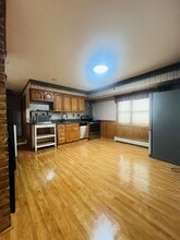 8 Bridge Ln in Hicksville, NY - Building Photo - Building Photo