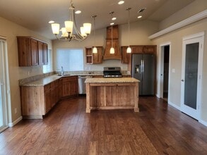 2729 SW Swopes Dr in Grants Pass, OR - Building Photo - Building Photo