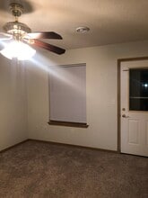 356 S Hill St in Salem, SD - Building Photo - Building Photo