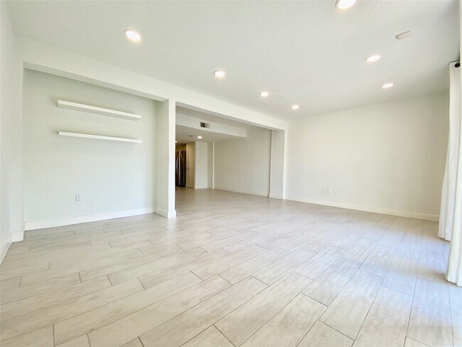 1259 Blalock Rd in Houston, TX - Building Photo - Building Photo