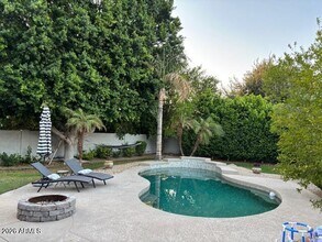 814 E Krista Way in Tempe, AZ - Building Photo - Building Photo