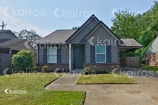 495 Shady Grove Dr in Hernando, MS - Building Photo