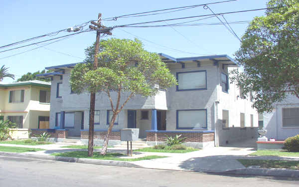 1019-1025 1/2 E 2nd St in Long Beach, CA - Building Photo - Building Photo