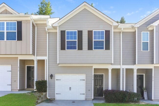 414 Highwood Ln