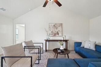13527 Roosevelt Arch Dr in Ponder, TX - Building Photo - Building Photo
