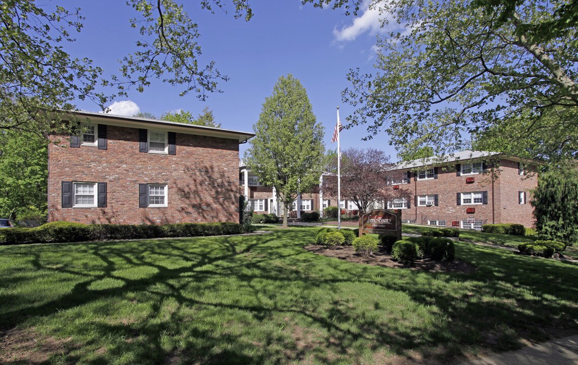Lord Essex Apartments in Montclair, NJ - Building Photo